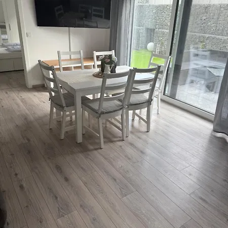 Neue , Schoene 3 In * دريسدن