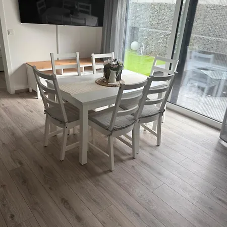 Neue , Schoene 3 In Appartement Dresde