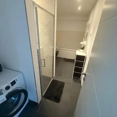 Appartement Neue , Schoene 3 In Dresde